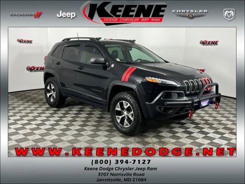 Used 2018 Jeep Cherokee Trailhawk w/ Quick Order Package 27L image 1