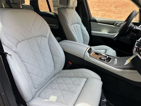 Used 2026 BMW X5 xDrive40i AWD/4WD image 28