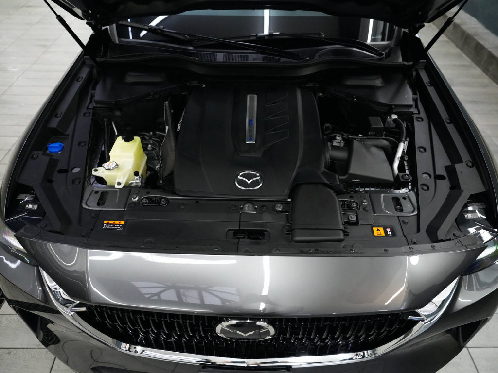 Used 2024 MAZDA CX-90 Plug-In Hybrid w/ Preferred AWD/4WD image 46