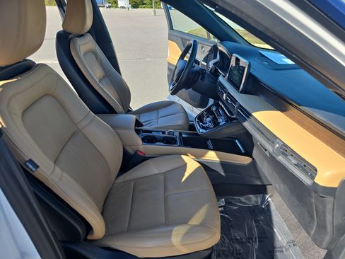 Used 2021 Lincoln Corsair Reserve w/ Elements Package image 10