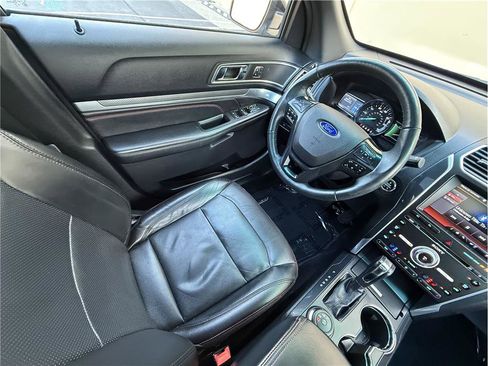 Used 2016 Ford Explorer Sport w/ Equipment Group 401A AWD/4WD image 11