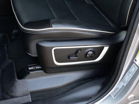 Used 2023 RAM 1500 Laramie image 21