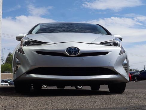 Used 2016 Toyota Prius Three Touring image 17