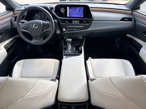 Used 2024 Lexus ES 350 w/ Premium Package FWD image 21