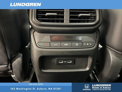 New 2025 Honda Pilot EX-L image 24