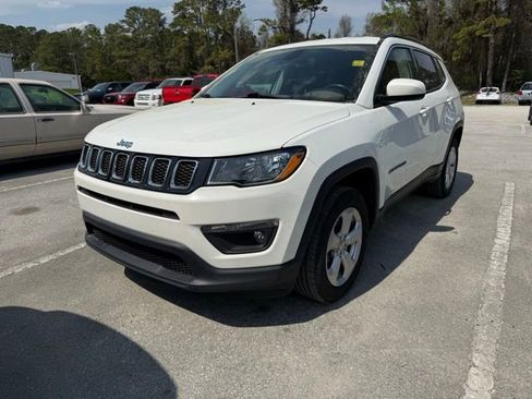 Used 2020 Jeep Compass Latitude w/ Popular Equipment Group image 1