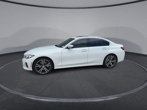 Used 2024 BMW 330i Sedan w/ Premium Package RWD image 5