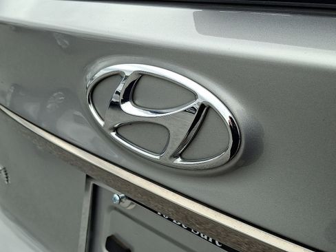 Used 2020 Hyundai Santa Fe Limited image 29