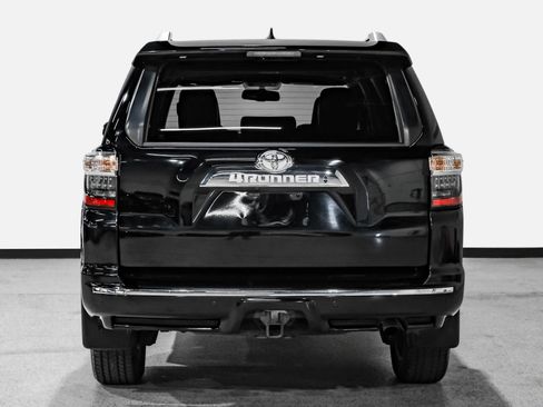Used 2018 Toyota 4Runner Limited RWD image 7