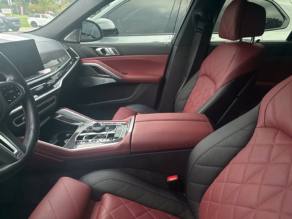 Used 2025 BMW X6 M60i AWD/4WD image 3
