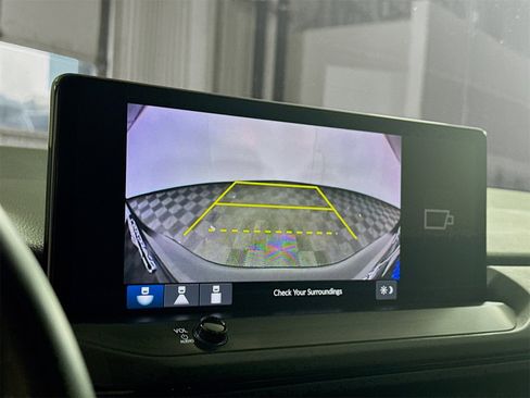 Used 2023 Honda Accord Sport image 9