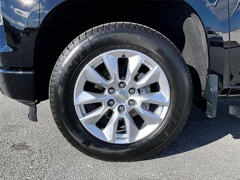 Used 2022 Chevrolet Silverado 1500 Custom image 7