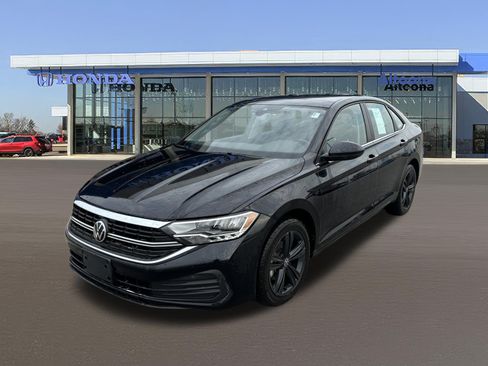 Used 2023 Volkswagen Jetta SE FWD image 1