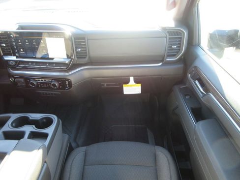 New 2026 Chevrolet Silverado 3500 LT w/ Convenience Package image 17