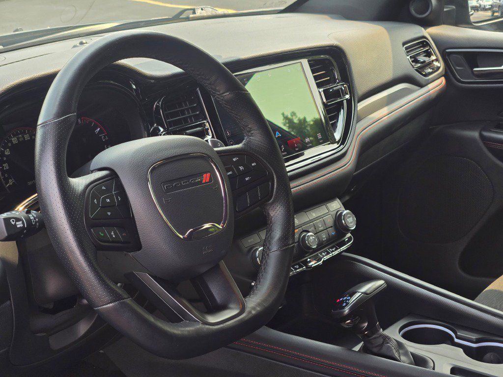 Used 2025 Dodge Durango GT AWD/4WD image 25