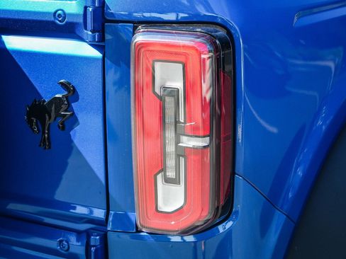 Used 2021 Ford Bronco First Edition image 7