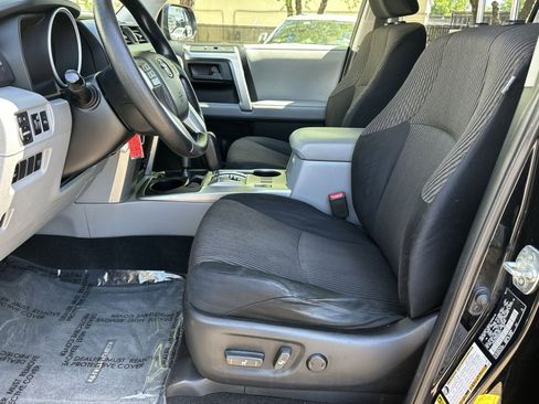 Used 2011 Toyota 4Runner SR5 AWD/4WD image 23