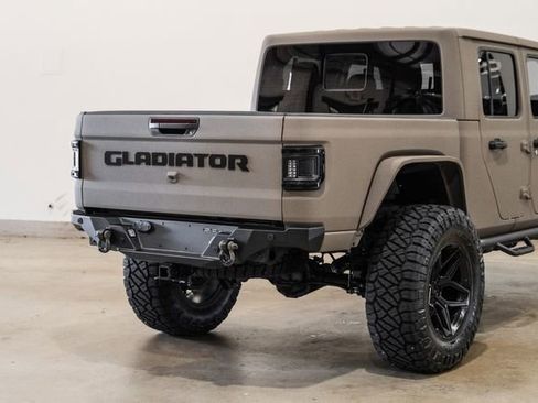 Used 2025 Jeep Gladiator Rubicon w/ Safety Group image 38