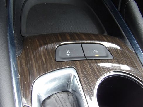 Used 2024 Chevrolet Malibu LT FWD image 19