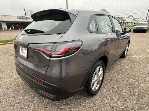 Used 2023 Honda HR-V LX image 8