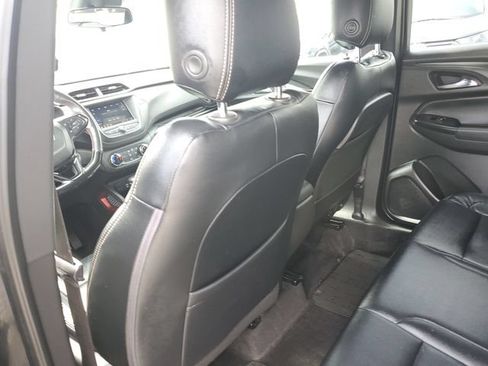 Used 2022 Chevrolet TrailBlazer RS FWD image 14
