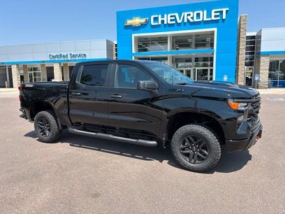 New 2026 Chevrolet Silverado 1500 Custom Trail Boss w/ LPO, Dark Essentials Package