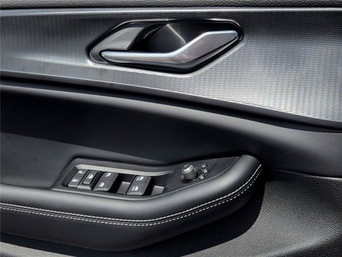 New 2026 Jeep Grand Cherokee Laredo RWD image 19