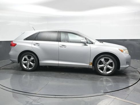 Used 2009 Toyota Venza AWD image 3