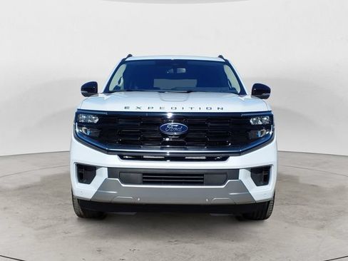 Used 2025 Ford Expedition Max Platinum w/ Driver's Package AWD/4WD image 2