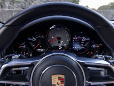Certified 2019 Porsche 911 Carrera 4S image 90