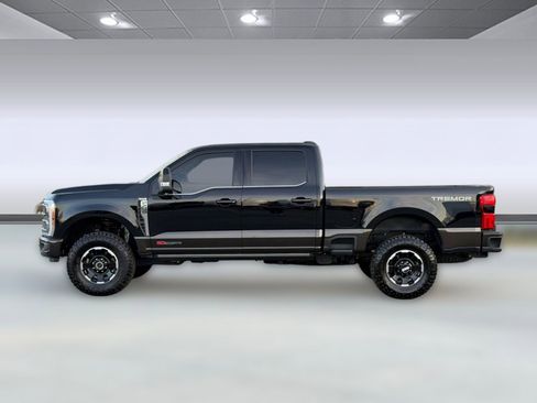 Certified 2025 Ford F250 King Ranch w/ Tremor Off-Road Package image 2