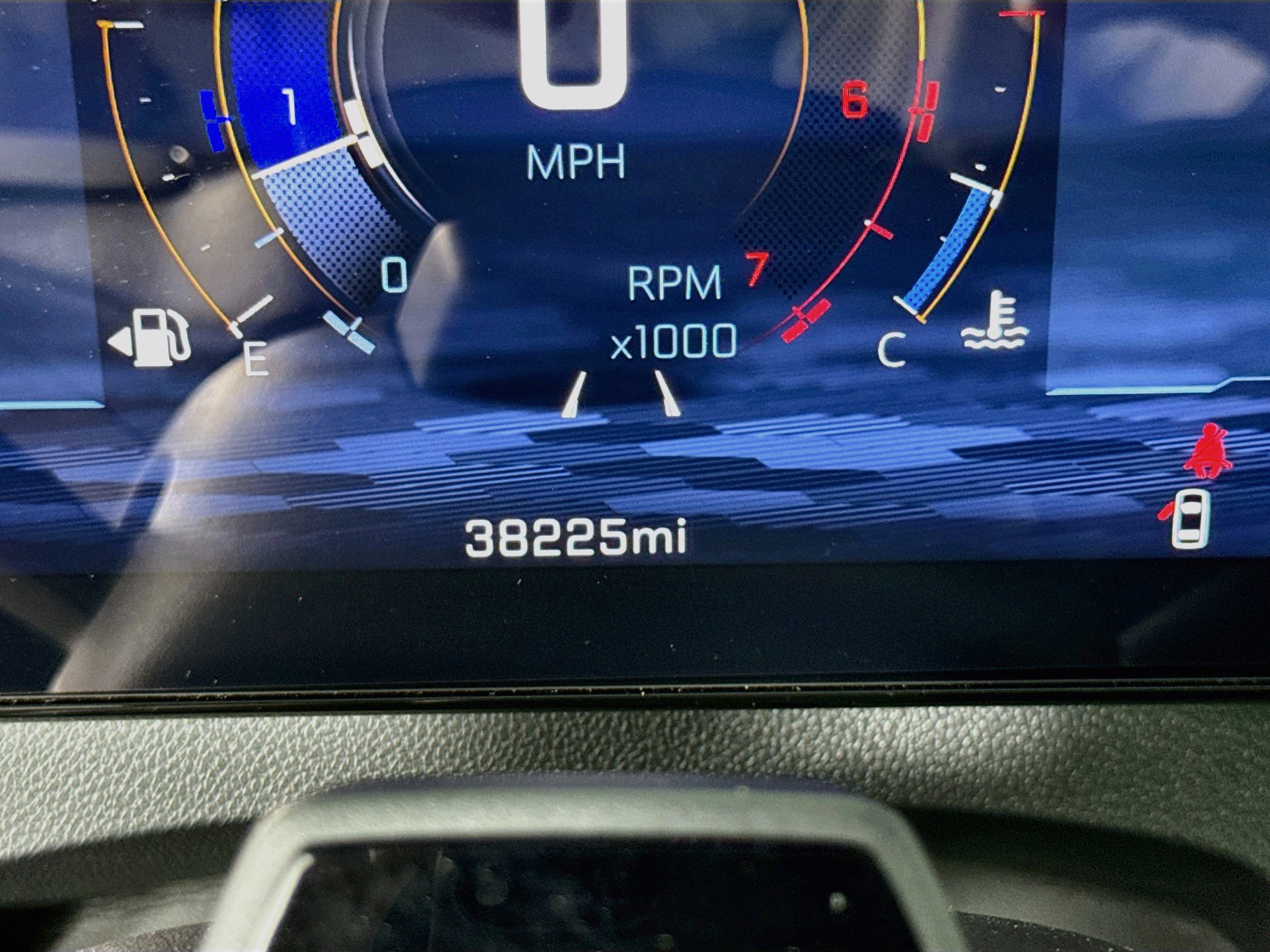 Used 2024 Chevrolet Traverse RS FWD image 14