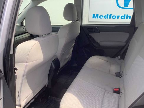 Used 2016 Subaru Forester 2.5i Premium AWD/4WD image 12
