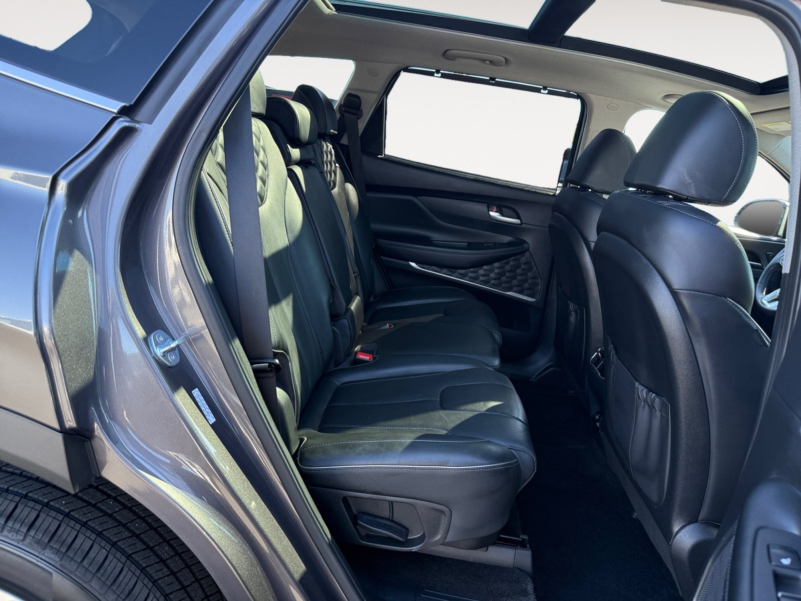 Used 2023 Hyundai Santa Fe Limited AWD/4WD image 18