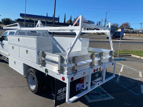 Used 2024 Ford F550 2WD Crew Cab Super Duty image 18