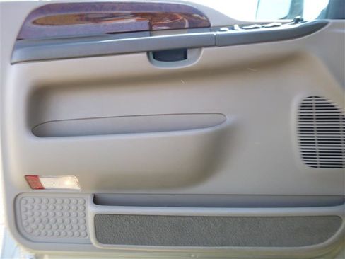 Used 2000 Ford F250 Lariat image 15