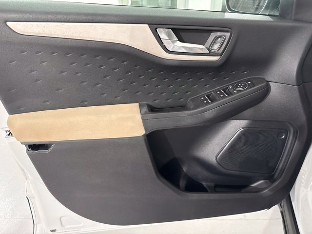 Used 2020 Ford Escape SE FWD image 18