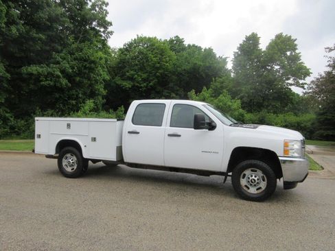 Used 2012 Chevrolet Silverado 2500 W/T w/ Snow Plow Prep Package AWD/4WD image 39