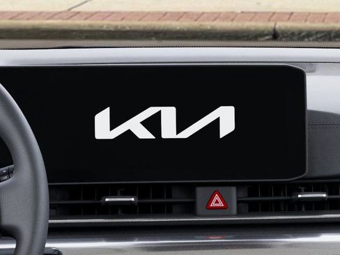 New 2026 Kia Carnival LX image 20