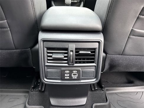 Certified 2025 Subaru Forester Premium image 22
