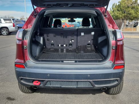 Used 2020 Jeep Cherokee Trailhawk w/ Cold Weather Group image 34