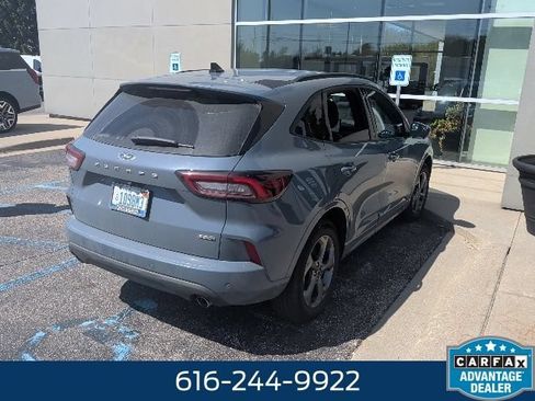 Used 2023 Ford Escape ST-Line Select w/ Tech Pack #2 AWD/4WD image 9