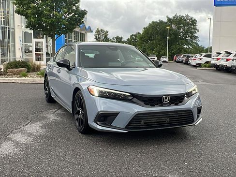 Used 2022 Honda Civic Sport image 1