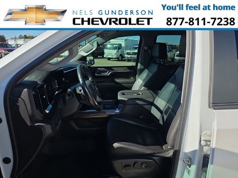 Used 2022 Chevrolet Silverado 1500 LT Trail Boss w/ LT Trail Boss Premium Package image 16