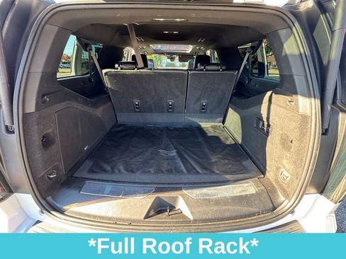 Used 2022 Cadillac Escalade ESV Premium Luxury image 33