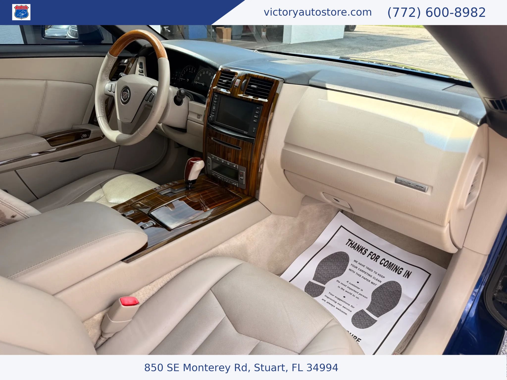 Used 2006 Cadillac XLR RWD image 18