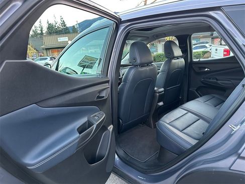 Used 2023 Chevrolet Bolt EUV Premier w/ Sun & Sound Package image 18