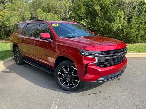 Used 2022 Chevrolet Suburban RST w/ Sport Performance Package AWD/4WD image 1