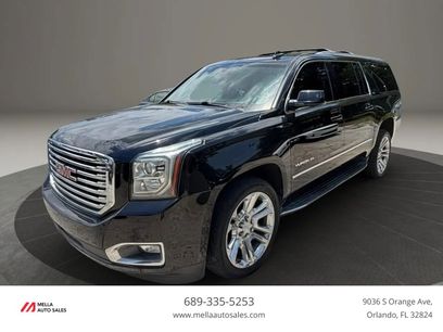 Used 2017 GMC Yukon XL SLT w/ Premium Edition