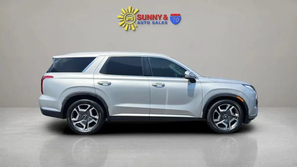 Used 2023 Hyundai Palisade SEL w/ Premium Package AWD/4WD image 9